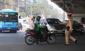Tài xế 'khóc ròng' vì mức xử phạt cao Tài xế 'khóc ròng' vì mức xử phạt cao