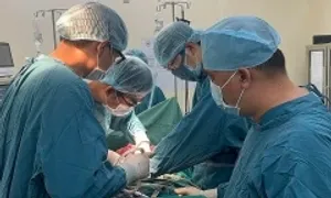 Thoát hẹp niệu đạo nhờ ghép niêm mạc miệng