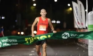 Nhà vô địch 21km: 'Cung đường VM Cần Thơ đẹp chỉ sau Huế'