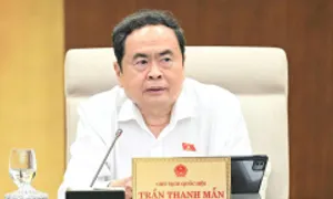 Chủ tịch Quốc hội: Cần xây dựng hệ thống đánh giá viên chức