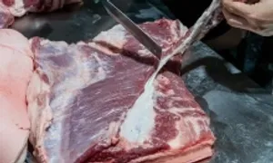 Ăn nhiều thịt đỏ có giúp sung mãn hơn?